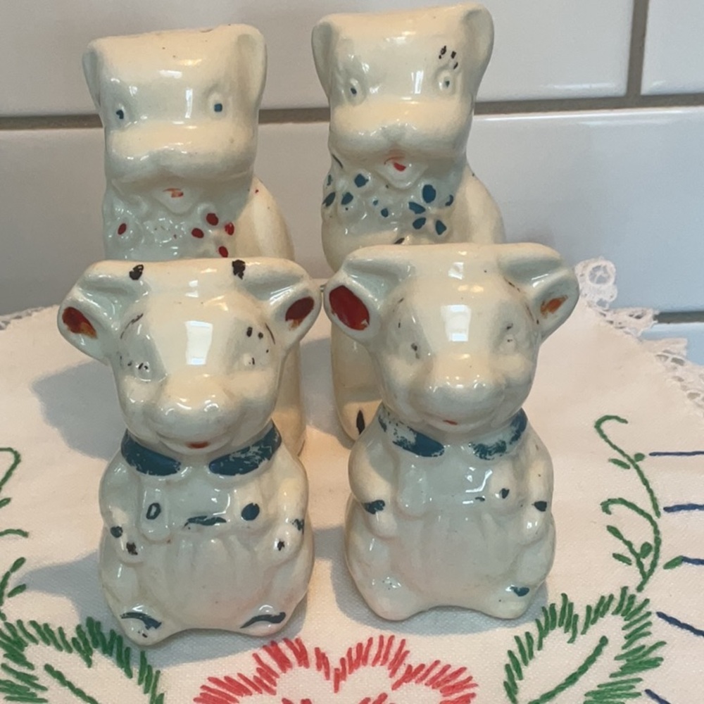 Two sets Shawnee Pottery S&P shakers vintage